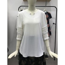 티렌 W_넥 진주브로치 소매 레이스 블라우스_L173PSC062