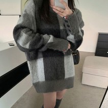 스웨터 여성 가을 겨울 도톰 중기장 뽀글이 니트 루즈핏 그레이 체크 라운드 탑