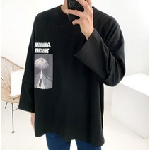 박스 오버핏 레이어드 옆트임 문 레터링 전사 나염 긴팔 라운드 티셔츠(3color)