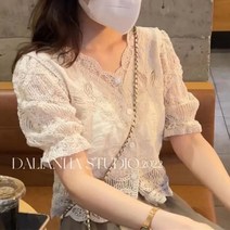 레이스 여성 디자인 셔츠 숏스타일 개성있는 고리 펀칭블라우스
