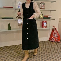 [랜덤플레이] U넥 투포켓 금속 단추 민소매 롱 프렌치 원피스