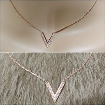 V자 큐빅목걸이 오혜상목걸이 박세영목걸이 내딸금사월