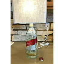 조니 워커 ~ Upcycled Bottle Lamp (레드 Liter)