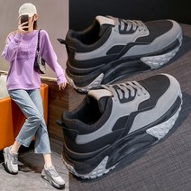 Y.GA 2023 봄 신형 여성 ins 푹신한 편한 경량 키높이신발 고등학생 유행 런닝화 클래식 하이 패션 스니커즈 여자 통근 6cm 통굽 캐주얼 슈즈 조깅 미끄럼방지 운동화