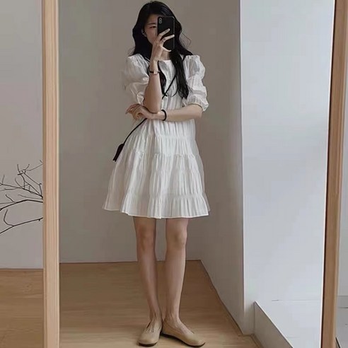 영메이 YM23456 여성 엠보 퍼프소매 셔링주름 미니 원피스 캐주얼 하늘하늘한 반팔원피스 러블리 미니스커트