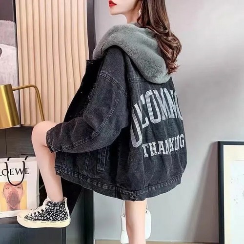 e83049b1aa36ef5dc34bb8b159bf9d2b76f1e6511c0f554783ae7cf03e81.jpg