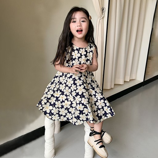 Contikids 女童款花朵圖案連身裙