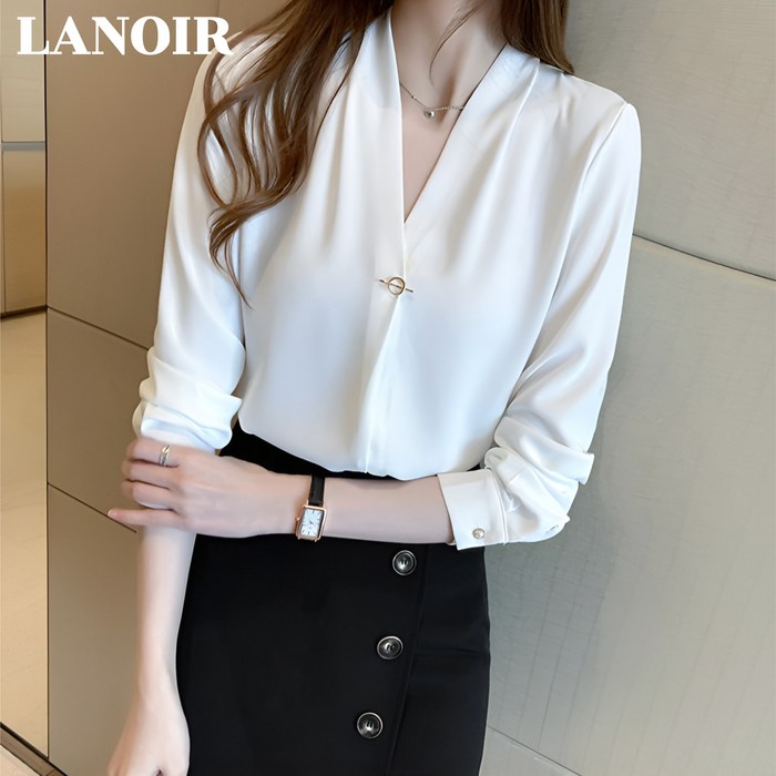 라누아 여성 하객룩 오피스룩 아나운서룩 단정한 브이넥 블라우스