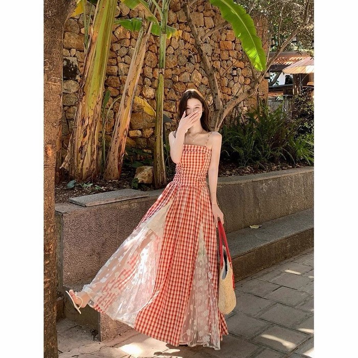 Satiko 원피스 여성용 체크 롱 나시 레이스 배색 에이라인 비치웨어 바캉스룩 휴양지룩 깅엄체크 스트랩 맥시 원피스 여름 데일리 슬림핏 러블리 레드 화이트 스퀘어넥 플레어 스커트