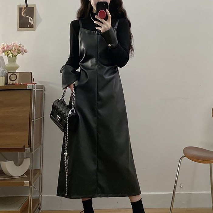 ROYALBELLE 여성 반폴라 레이어드 스타일 긴팔 인조가죽 원피스 캐주얼 스타일 롱 원피스 M0102335