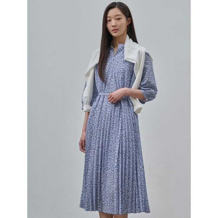 ❲백화점정품❳ 빈폴레이디스 여름 롱 원피스 잔꽃 프린트 스카이블루 BF4571C04Q 휴양지