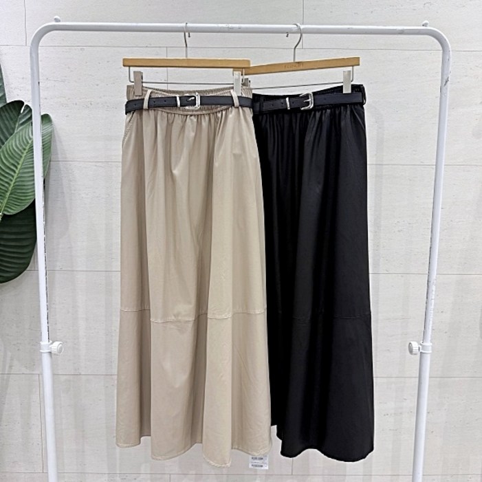 에잇컨셉 밴딩 닥트레더 롱 스커트 (C25I3FSK003BC0)