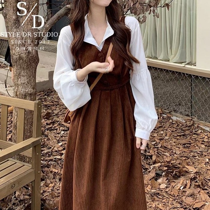 스타일닥터 패션 롱원피스 가을데일리룩 브이넥 브라운컬러 여성원피스 코듀로이 학원풍 슬림핏 휴양지원피스