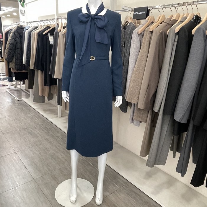 케이엘 KL 라틸 라운드스퀘어 타이 롱 원피스 2컬러op26qaO1O