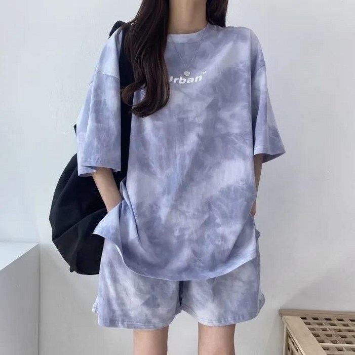 구디프 Urban 레터링 나염 타이다이 루즈핏 반팔티 반바지 세트