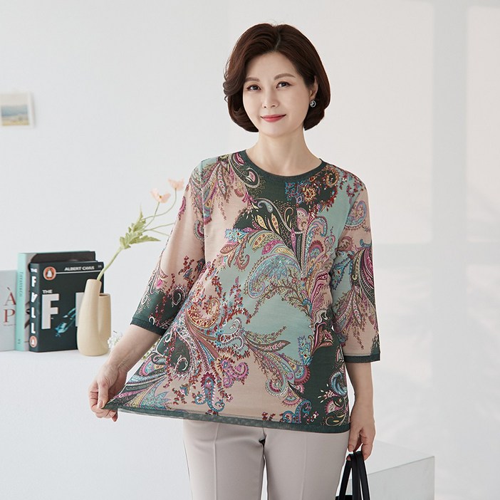 마담4060 엄마옷 나염 티셔츠 간절기 중년여성옷 할머니옷 50대엄마옷 60대엄마옷 빅사이즈 끝단배색티셔츠TE203031 마담4060 엄마옷 나염 티셔츠 간절기 중년여성옷 할머니옷 50대엄마옷 60대엄마옷 빅사이즈 끝단배색티셔츠TE203031