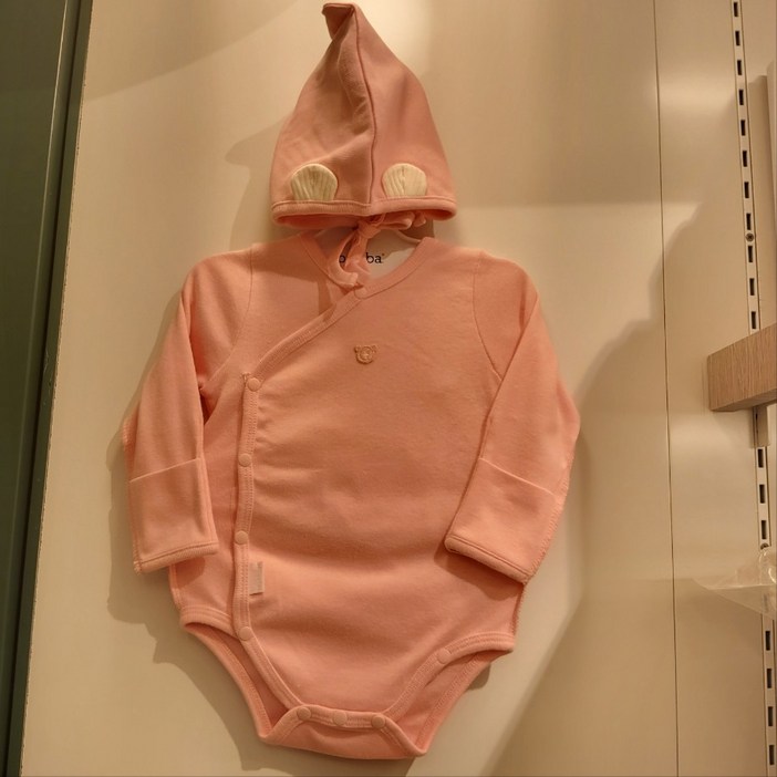 [압소바] #이월핫세일#~ 임신출산축하선물 신생아 선물로 좋아요 @ 봄가을겨울용 보드라운 타프모자세트 배내슈트 AXC10121 2001아울렛 분당점