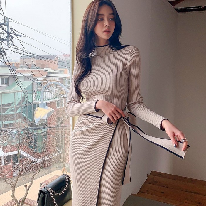 타이트한 슬림핏 터틀넥 니트 원피스 여성미 넘치는 캐주얼 정장 데이트 비즈니스 원피스 드레스