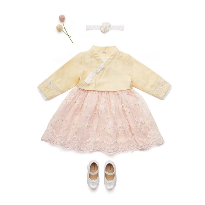 아가방 신상 로빈한복원피스세트밴드PINK01R024053 레이스  배색 원피스와 저고리 밴드 구성의 상하세트로  명절룩으로도 일상룩으로도 활용도 높은 아이템으로 추전드