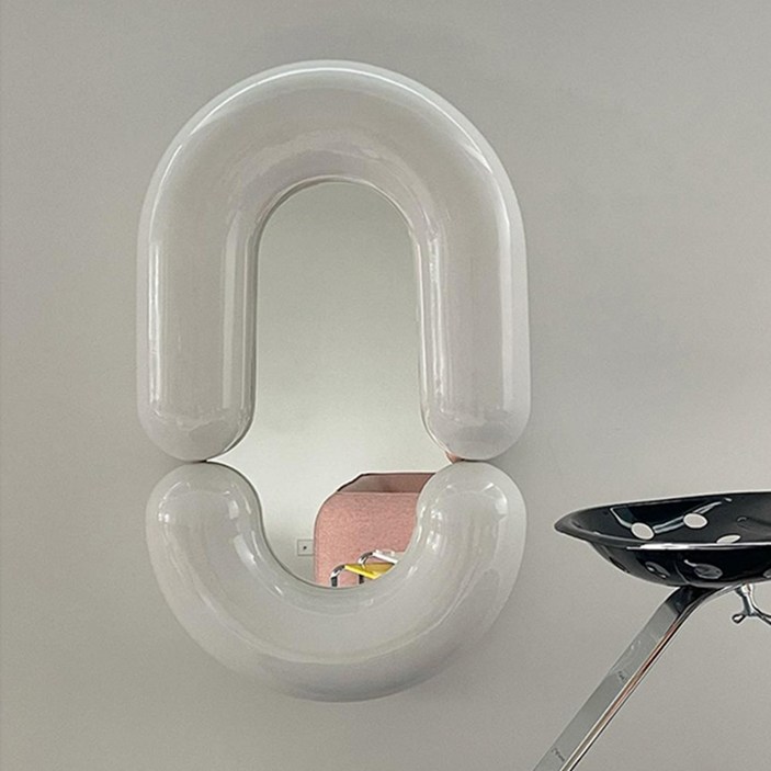 무스타슈 조디악 튜브 거울 벽걸이 볼륨 미러 인테리어거울 집들이선물