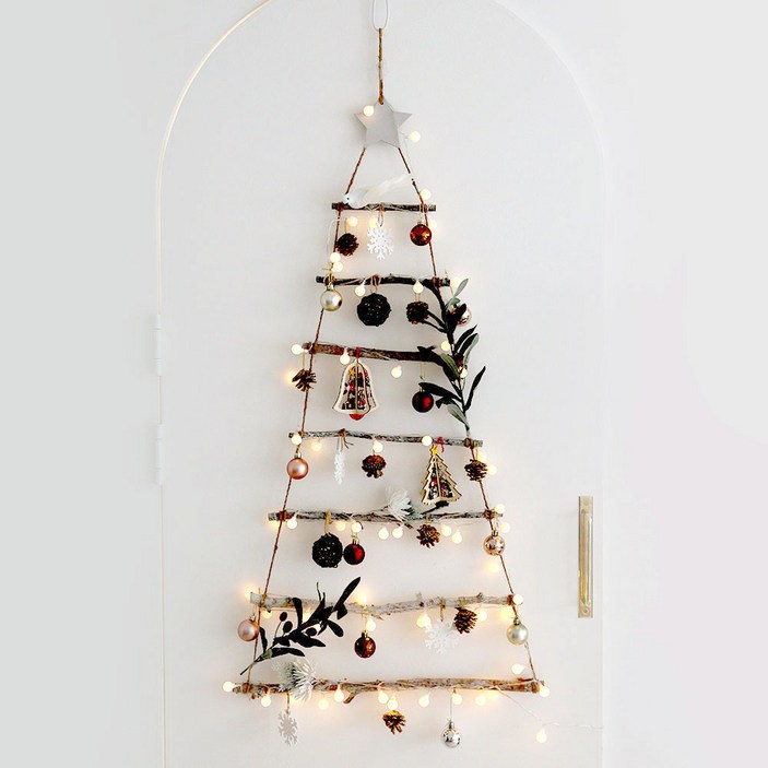 벽에붙이는크리스마스트리 홈트너 크리스마스리스 소품 벽장식 LED 전구 창문 벽트리