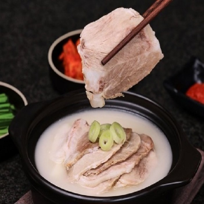 더도이종가집 부산 돼지국밥 맛집 진한 사골육수 살코기 듬뿍 + 다대기 양념장, 630g, 4개