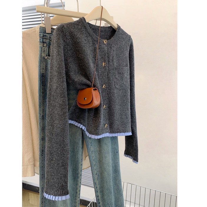 IBOY UGIRL XU0275C 여성 가을 도툼 니트 다기건 나비단추 레이스 포인트 (하객룩 데이트룩 상견레룩)