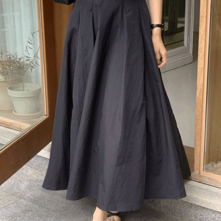 MADE 루어스룸 코지 핀턱 A라인 가을 바스락 포켓 데일리 플레어 롱 스커트 치마 데이트룩 플리츠스커트
