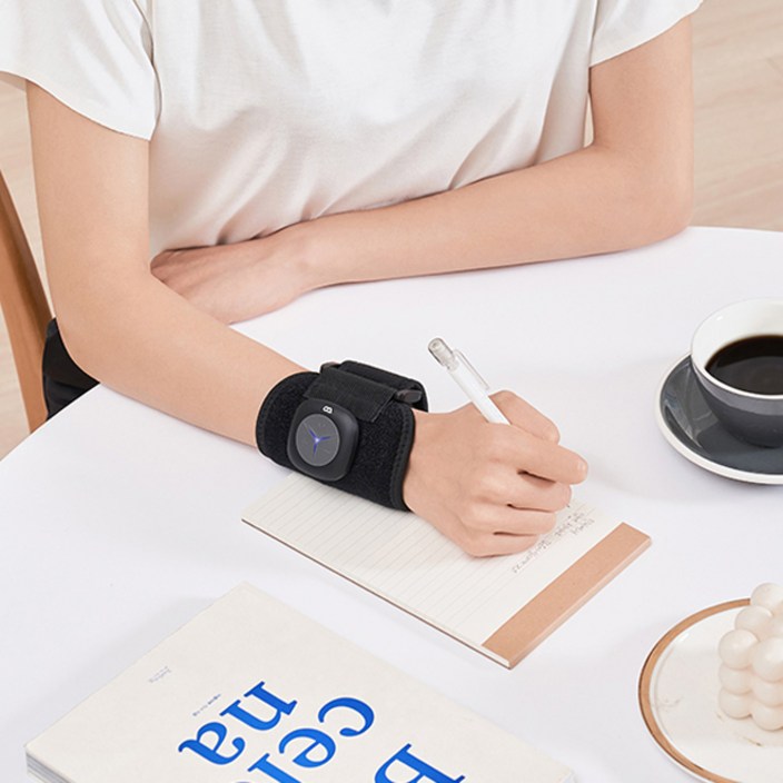 오아 바디스팟W 무선 EMS 저주파 손목 마사지기 OMS017BK