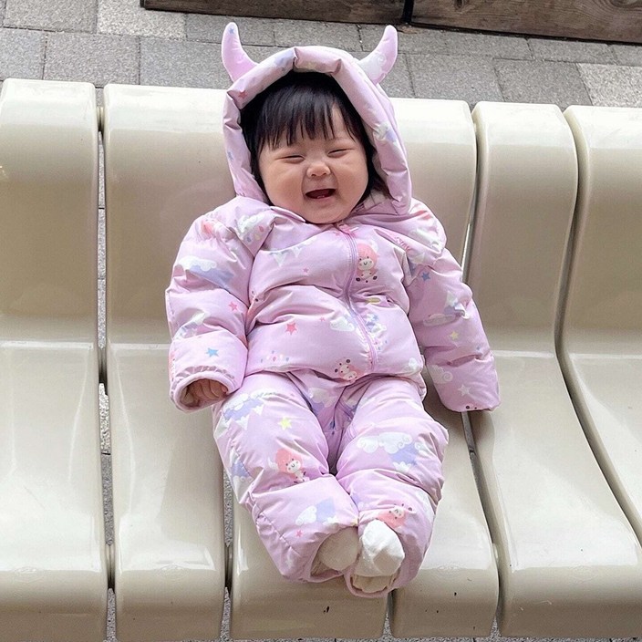 국내백화점 블랙야크키즈 24년 FW 신상 귀여운 전판 그래픽이 매력적인 베이비 다운우주복 BKO버트다운우주복4