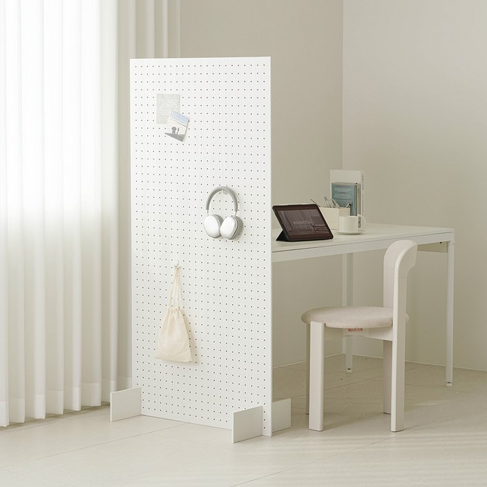 우드레이 슬릿 노프레임 타공 파티션 1500