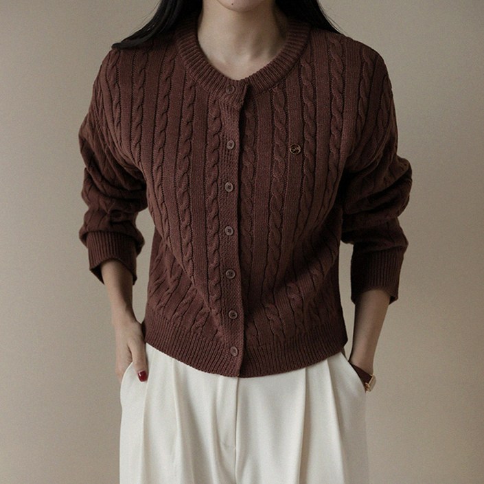 앤드스타일 여성용 데일리 FW룩 세이 꽈배기 팬던트 케이블 니트 가디건 264974