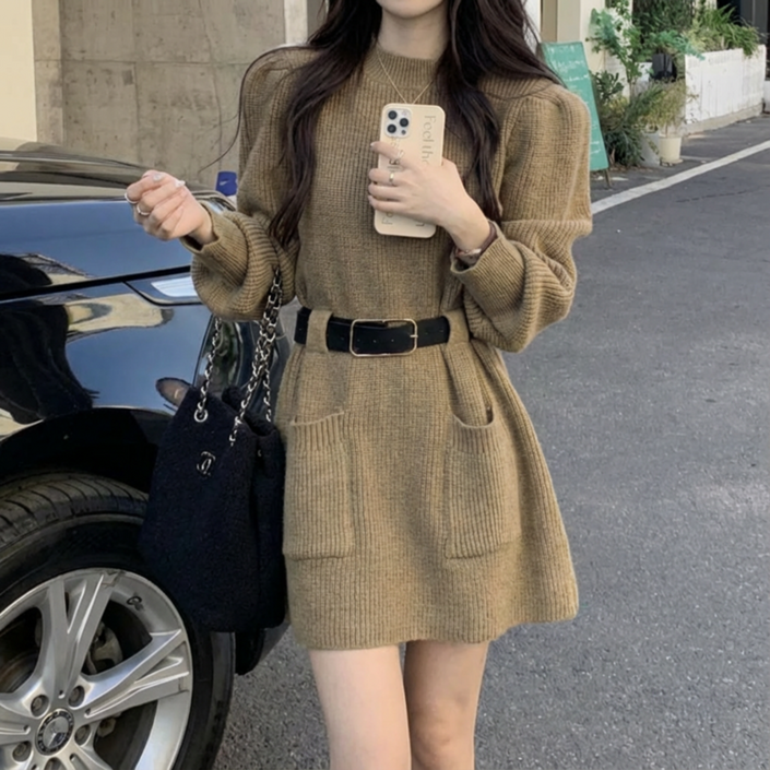 러아카 벨트 포인트 니트 원피스