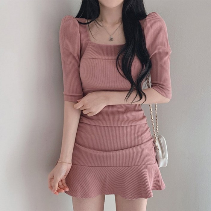 예쁨시전 여성 슬림핏 스퀘어넥 캐주얼 미니 원피스