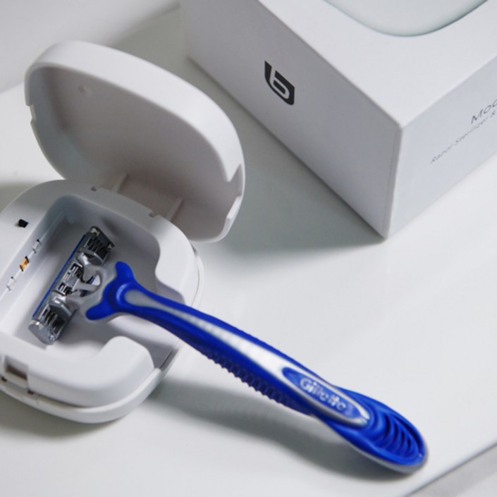베럴유 모델퓨어 휴대용 UVC LED 면도기 살균기 케이스 밀키화이트 베럴유 모델퓨어 휴대용 UVC LED 면도기 살균기 케이스 밀키화이트