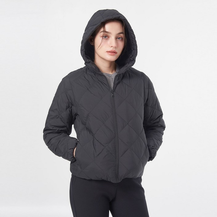 투엘라 여성 퀼팅 하이넥 후드 경량 패딩 점퍼 아우터