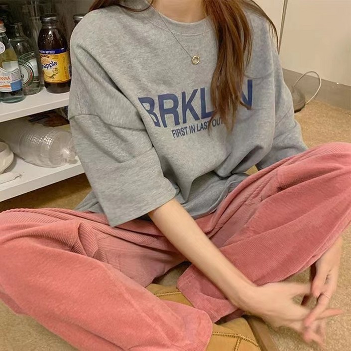 여성 루즈핏 프린트 반팔티셔츠 여성 루즈핏 프린트 반팔티셔츠