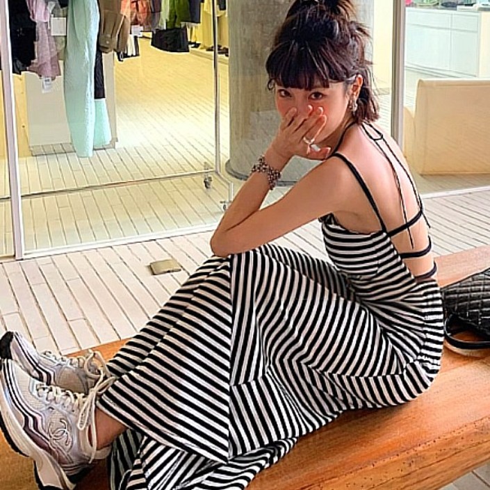 청담코코 스트라이프 백리스 캡내장 롱원피스