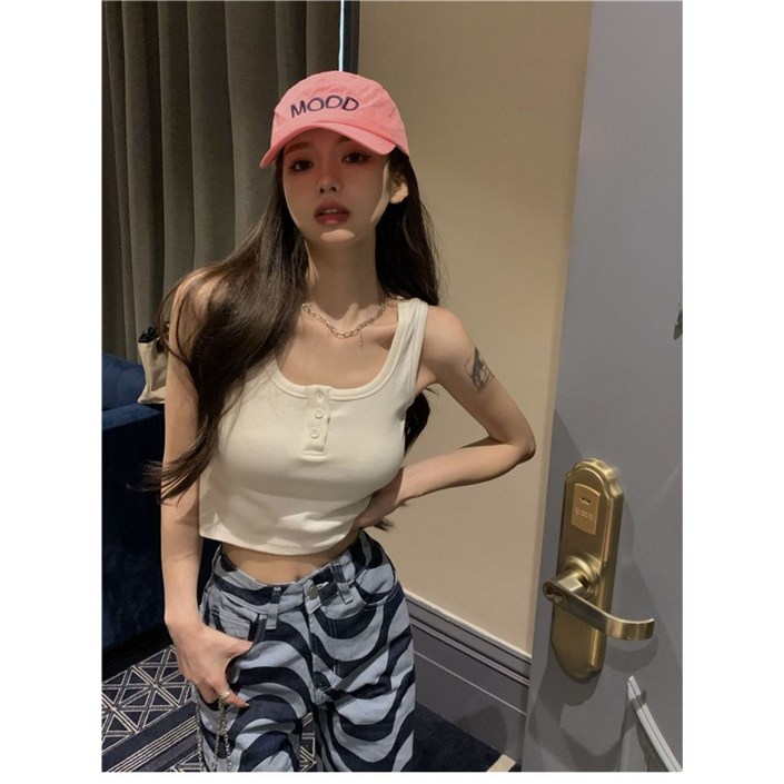 구디프 여성용 쓰리버튼 크롭 나시 소장템