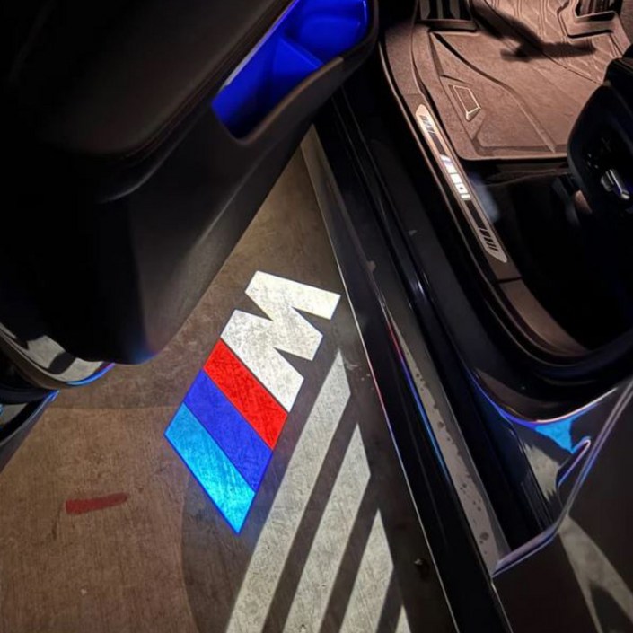 BMW M 8K 로고 도어램프 선명함에 끝 LED 도어로고 라이트 F10 G60 5시리즈 M3 M4 M5 X1 X2 X3 X4 X5 X6 X7 XM