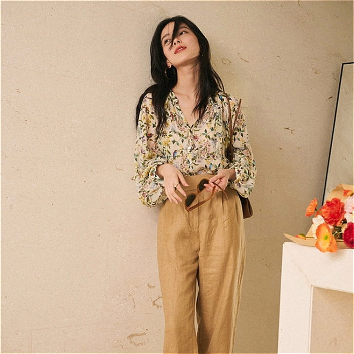 SAHINER 여성 데일리 플라워 쉬폰 벌룬소매 브이넥 블라우스 LJACS65