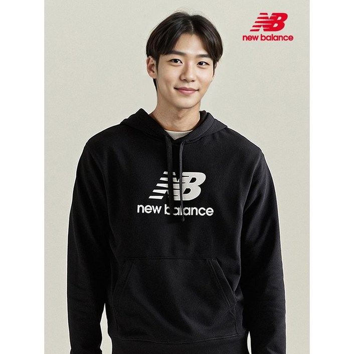뉴발란스 에센셜 Stacked Logo 후드티셔츠 블랙