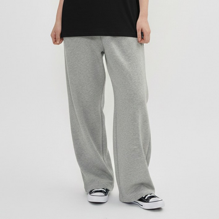 리퀄 세미와이드핏 스웨트팬츠 RRPTPTE38005