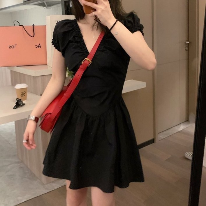 아이엠몽 여성용 루베아 셔링 퍼프 브이넥 플레어 미니 반팔 원피스