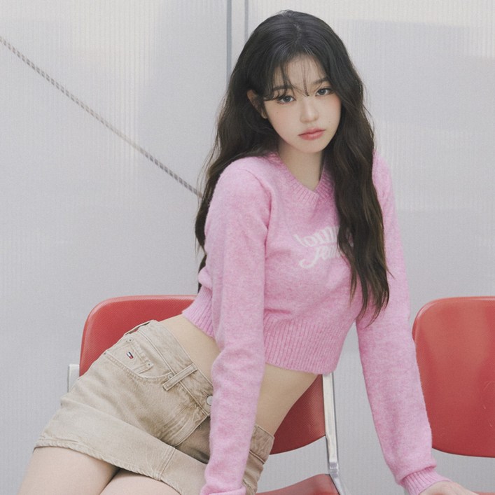 타미힐피거 장원영 25SS 캠페인 샌드 데님 미니 스커트 T32F1NFS41TWT11CE