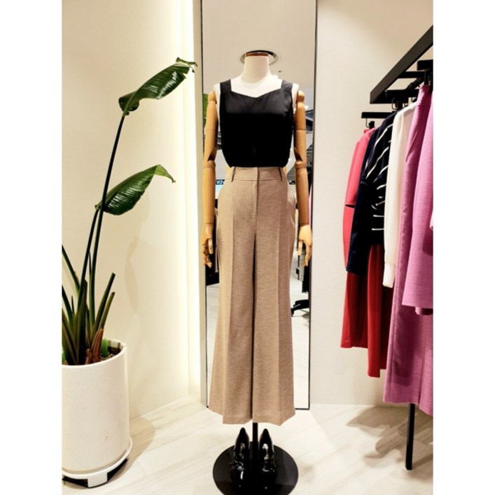 모조에스핀 슬리브리스 블랙 블라우스 J252XSC011