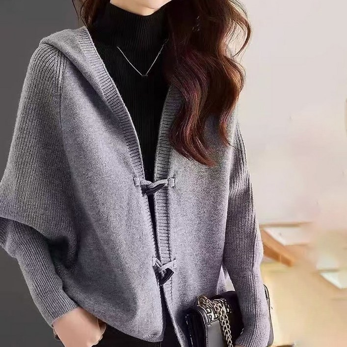 ROYALBELLE 여성 후드 가오리소매 니트 카디건 오버핏  캐주얼 쇠뿔단추 카디건 D0111622