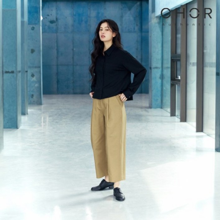 코어 어센틱 26SS 크롭 치노 팬츠