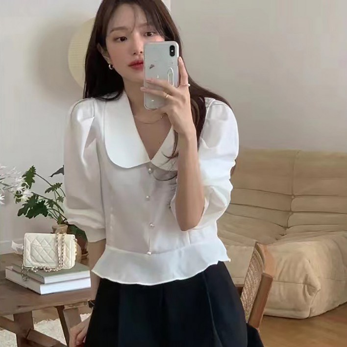 피어니스트 둥근카라 진주비즈 블라우스 피어니스트 둥근카라 진주비즈 블라우스
