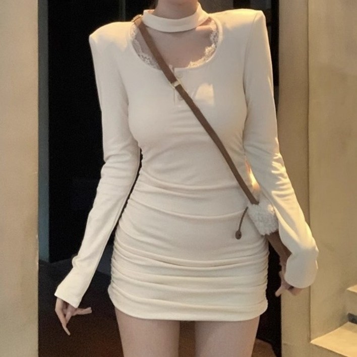 아이엠몽 여성용 슬림핏 초커 라운드넥 레이스 골지 긴팔 미니 원피스 R6S091